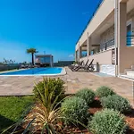 فيلة Providenca With Heated Pool *