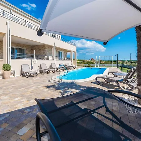 Providenca With Heated Pool