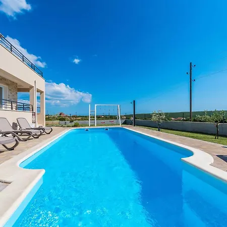 Providenca With Heated Pool וילה *