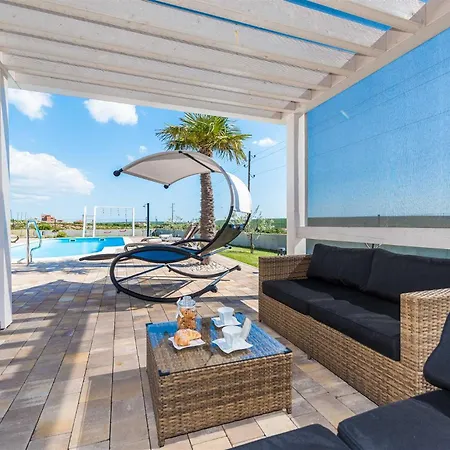 Providenca With Heated Pool