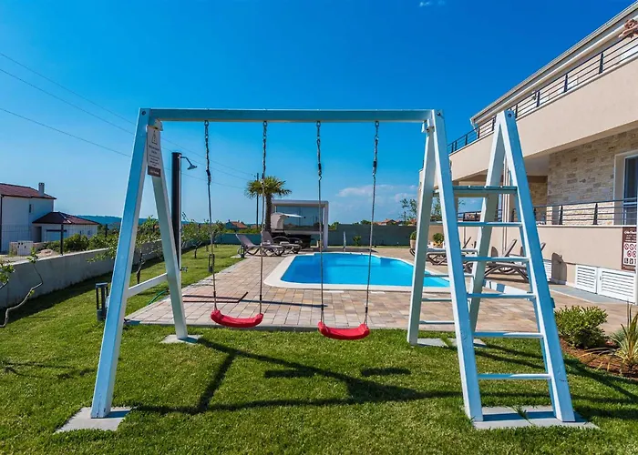 Providenca With Heated Pool Villa