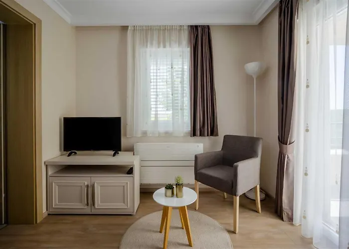 Providenca With Heated Pool Villa Debeljak