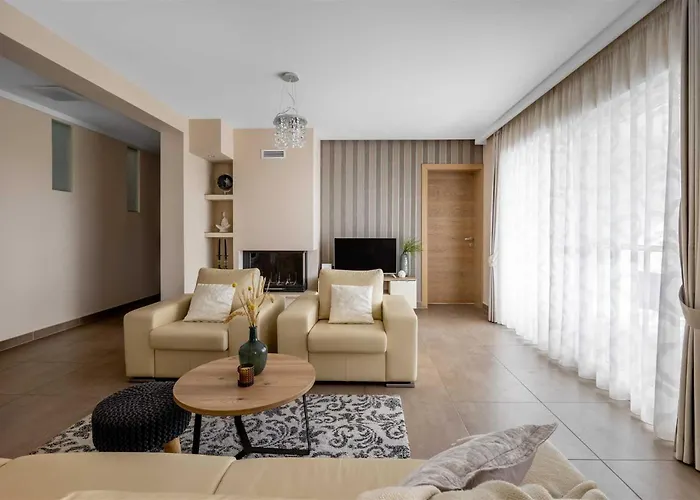 Providenca With Heated Pool *