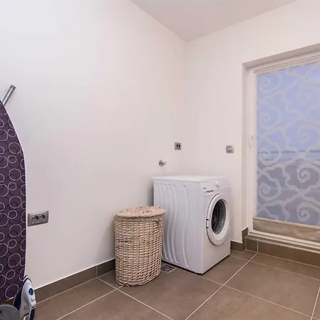 Providenca With Heated Pool *