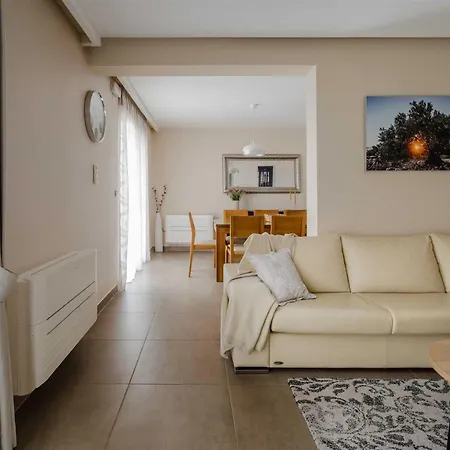 Providenca With Heated Pool *