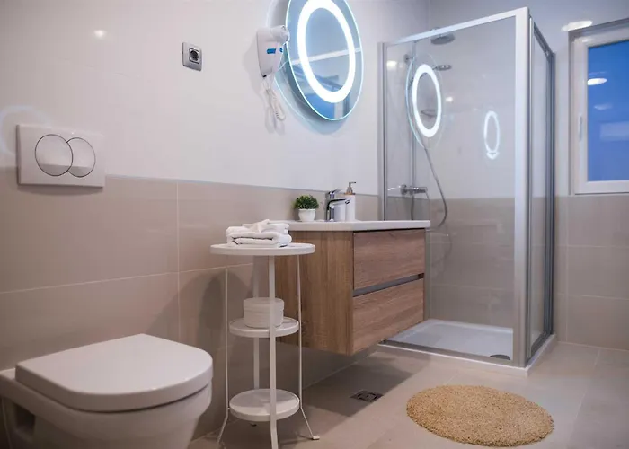 Providenca With Heated Pool Villa Debeljak