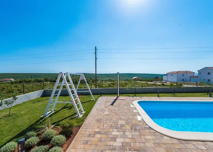 Villa Providenca With Heated Pool